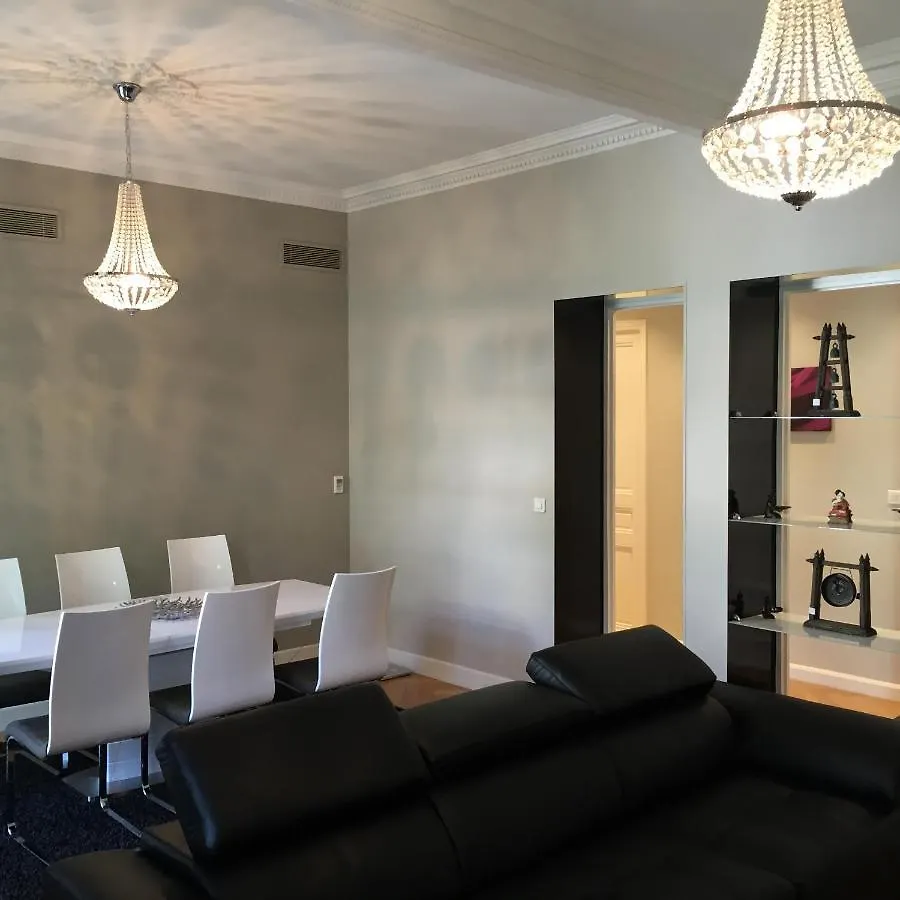 Central Cannes - Luxury Clara Residence アパート